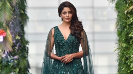 Bigg Boss 12 Contestant Nehha Pendse Stuns in Green Gown Bigg Boss 12 Contestant Nehha Pendse Stuns in Green Gown