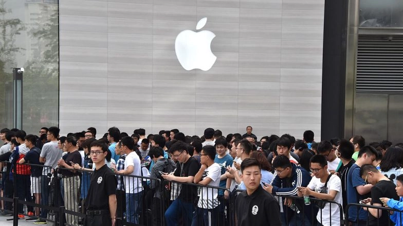 Top-End 2020 Apple iPhone Might Feature A Notch-Free Display & In-Display Fingerprint Scanner: Report