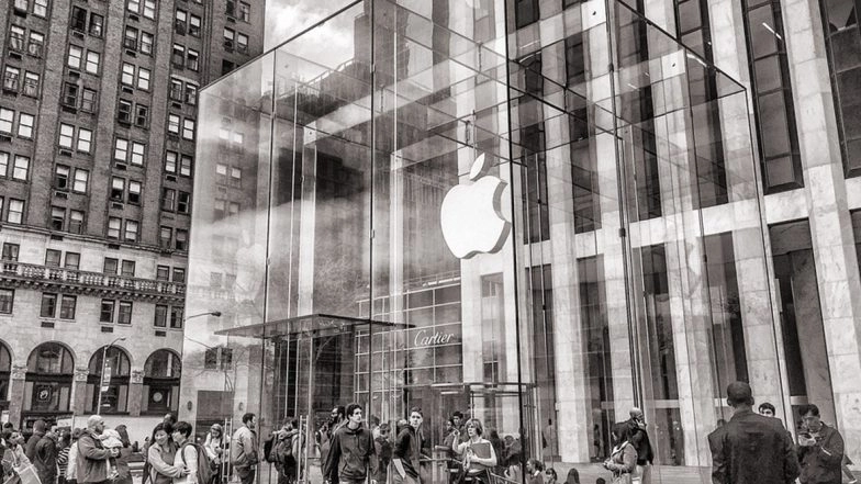 Coronavirus Outbreak: Apple Shuts Down 11 Retail Stores in Spain, Closes Its First US Outlet