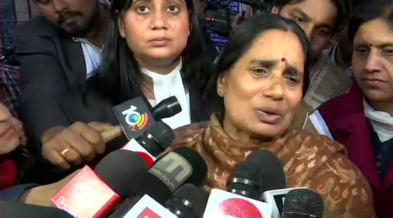 Nirbhaya's Mother Asha Devi Breaks Down After Delhi Court Stays ...