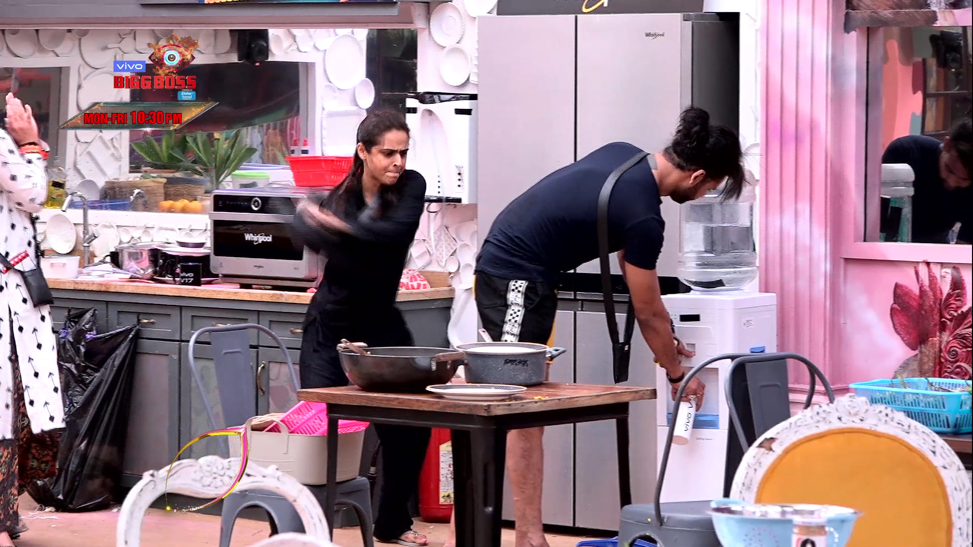 Bigg boss 13 full episode 77 sale