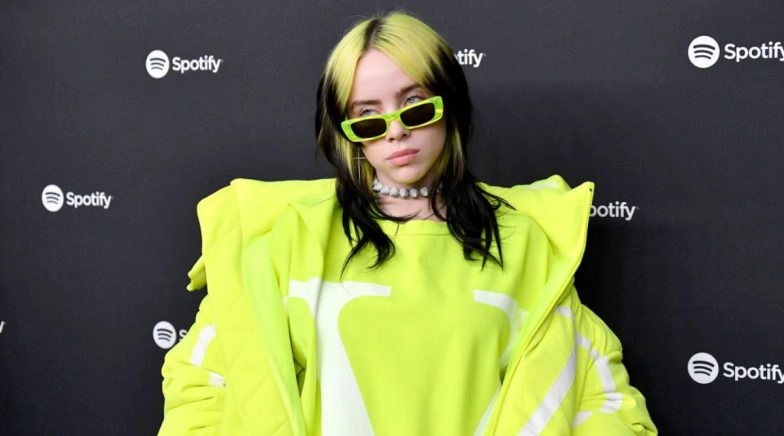 Billie Eilish Unfollows 600 People on Instagram Including Justin Bieber, Chris Brown & Ansel Elgort