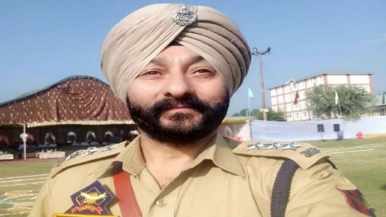Tainted DSP Davinder Singh's Police Custody Extended Till April 3