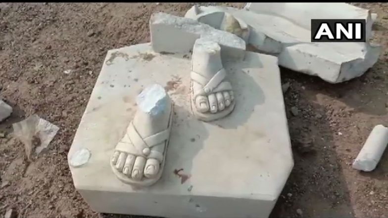 Mahatma Gandhi Statue Vandalised by Unidentified Persons in Gujarat's Amreli District