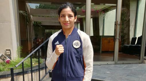 Punjab CM Amarinder Singh Offers Help to Jobless International Boxer Simranjit Kaur Punjab CM Amarinder Singh Offers Help to Jobless International Boxer Simranjit Kaur
