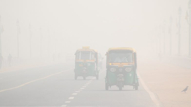 Dense Fog Engulfs Parts of Delhi-NCR, Visibility Affected