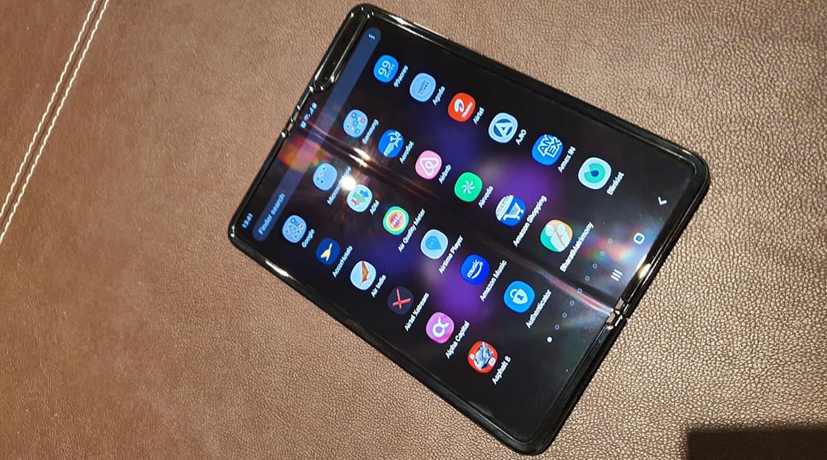 Samsung Sold Four Lakh Galaxy Fold Smartphones Last Year Samsung Sold Four Lakh Galaxy Fold Smartphones Last Year