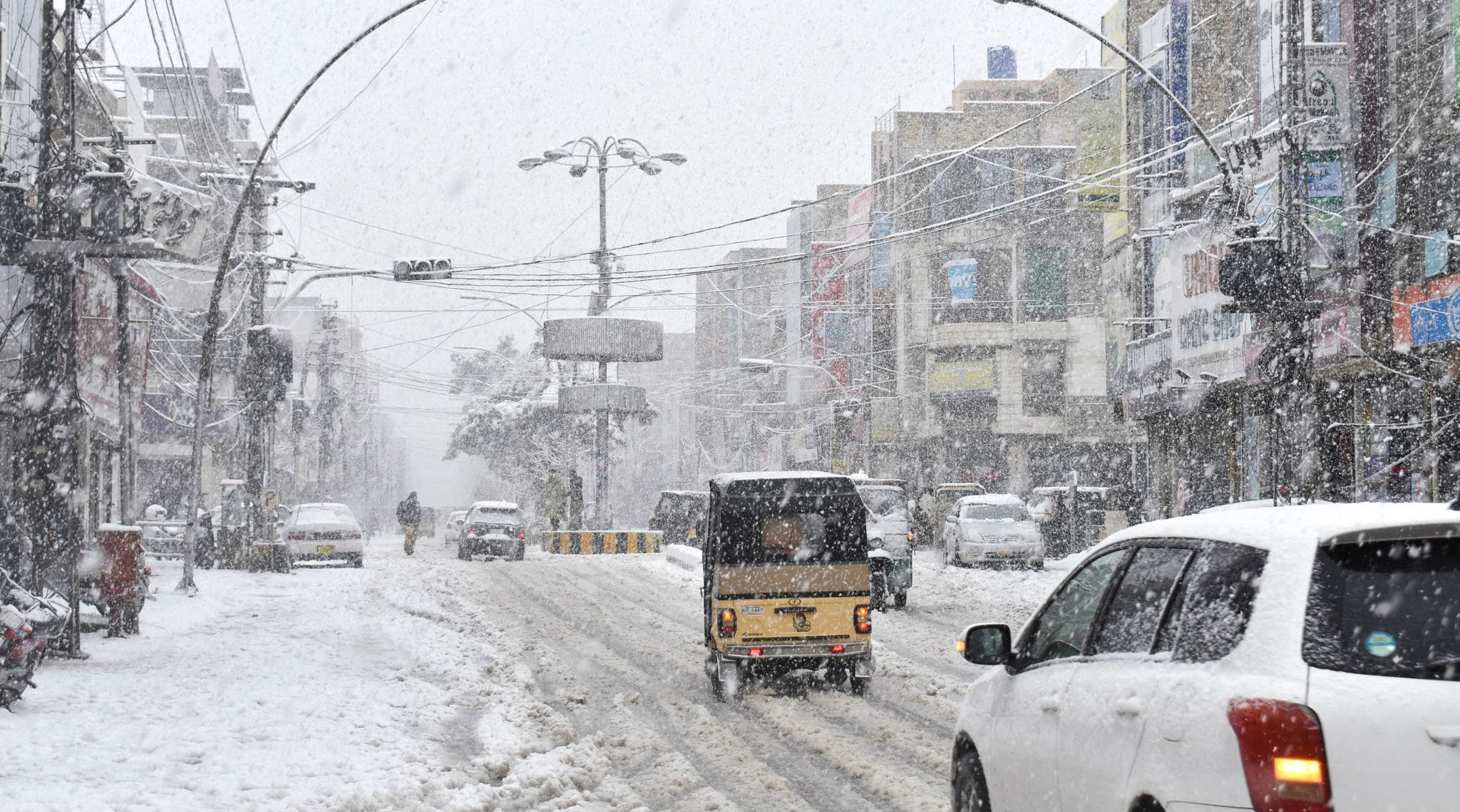 Pakistan: Heavy Snowfall, Rain Claim Nearly 75 Lives Pakistan: Heavy Snowfall, Rain Claim Nearly 75 Lives