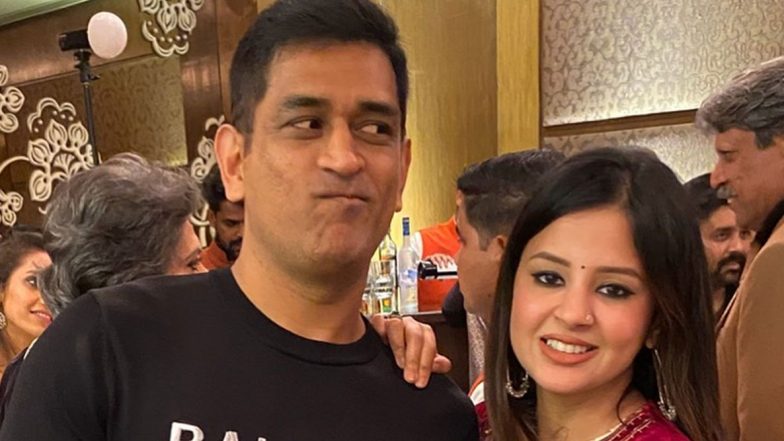 MS Dhoni Gifts Wife Sakshi a Vintage Car on 11th Wedding Anniversary (See Pic)