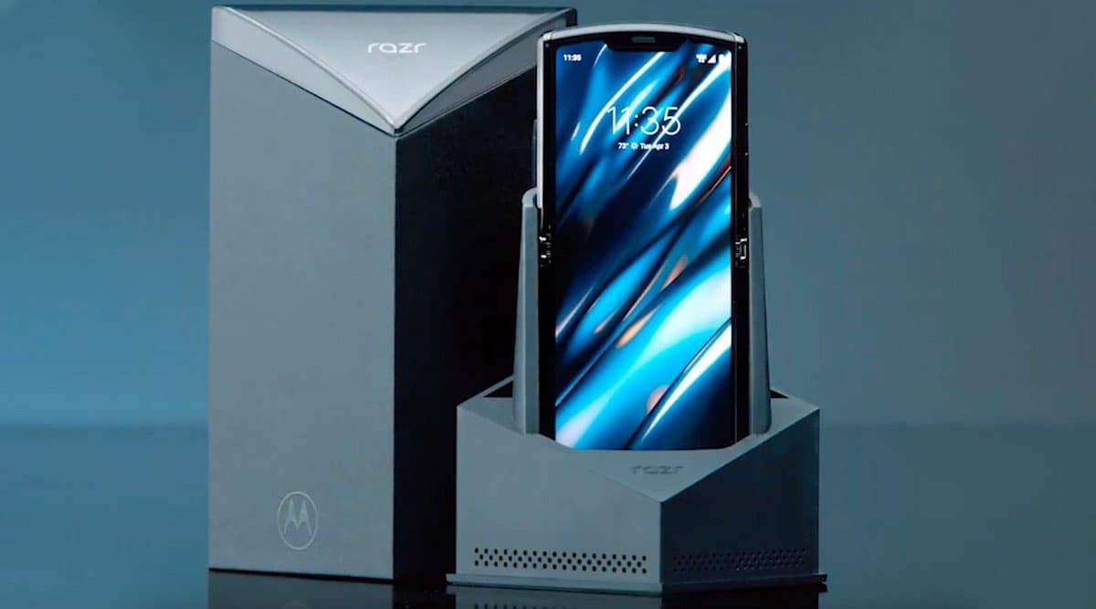 Lenovo Owned Motorola Foldable Moto Razr All Set To Launch on February 6; Pre-orders Starting on January 26 in The U.S: Report Lenovo Owned Motorola Foldable Moto Razr All Set To Launch on February 6; Pre-orders Starting on January 26 in The U.S: Report