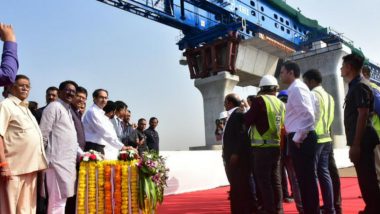 Uddhav Thackeray Launches First Girder of the Mumbai Trans-Harbour Link Project at Sewri