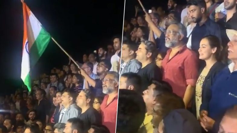 Mumbai's Carter Road Erupts in Protest Against JNU Violence; Anurag Kashyap, Taapsee Pannu, Dia Mirza and Other Bollywood Members Join (Watch Video)