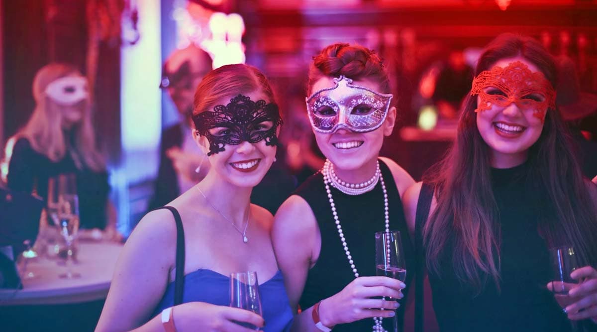 Love Partying? UK Company Will Pay You 16 Lakh to Travel Around The World And Attend Bachelorette Parties Love Partying? UK Company Will Pay You 16 Lakh to Travel Around The World And Attend Bachelorette Parties