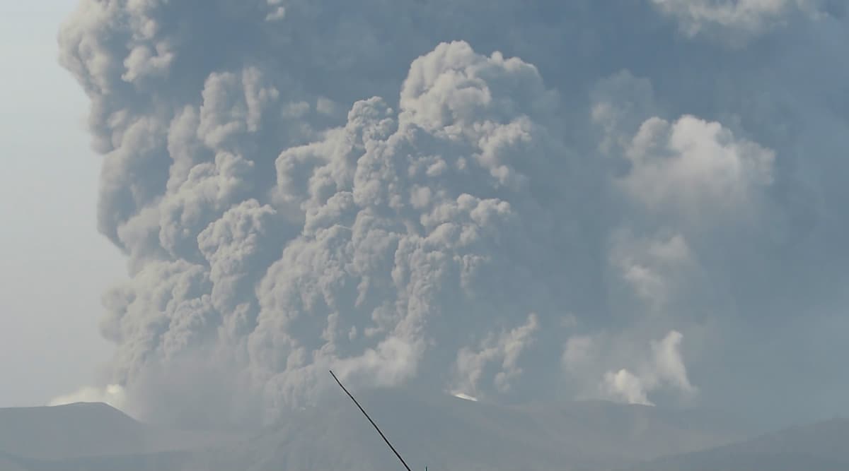 Philippines on Alert as Volcano Spews Ash, Lava Philippines on Alert as Volcano Spews Ash, Lava