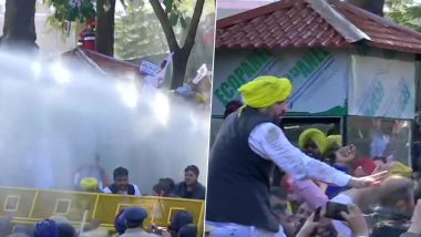AAP Workers Protest Against Power Tariff Hike Outside Punjab CM Captain Amarinder Singh’s Residence, Cops Use Water Cannon