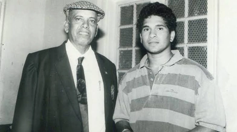 Sachin Tendulkar Posts Emotional Messsage on Childhood Coach Ramakant Achrekar