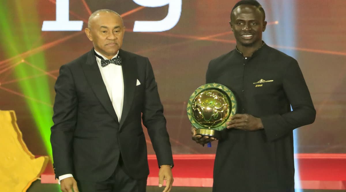 Sadio Mane Beats Mo Salah to Be Crowned Africa's 2019 Men's Player of the Year Sadio Mane Beats Mo Salah to Be Crowned Africa's 2019 Men's Player of the Year