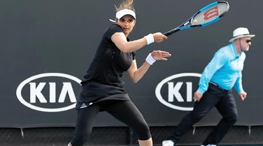 Sania Bf English Video - Sania Mirza Resorts to Humour After Injury Leads to Exit From Australian  Open 2020, See Instagram Post | LatestLY