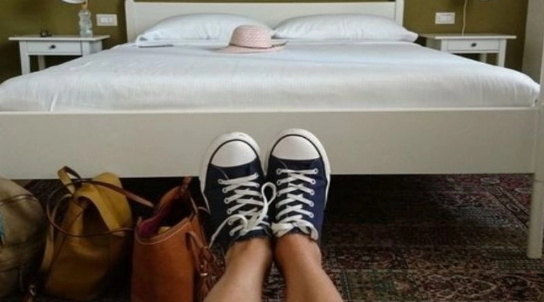 7 Reasons You Should Stop Wearing Shoes At Home