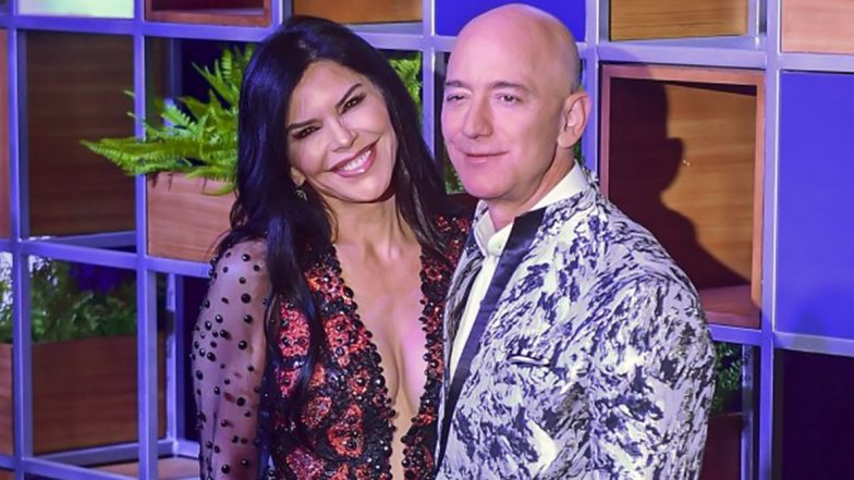 Jeff Bezos and Girlfriend Lauren Sanchez Make Their Glamorous Red Carpet Debut as a Couple at Mumbai’s Amazon Event (View Pic)
