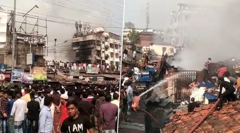 Kolkata: Fire Breaks Out at Raja Bazar in Narkeldanga Area; 12 Fire Tenders At Spot