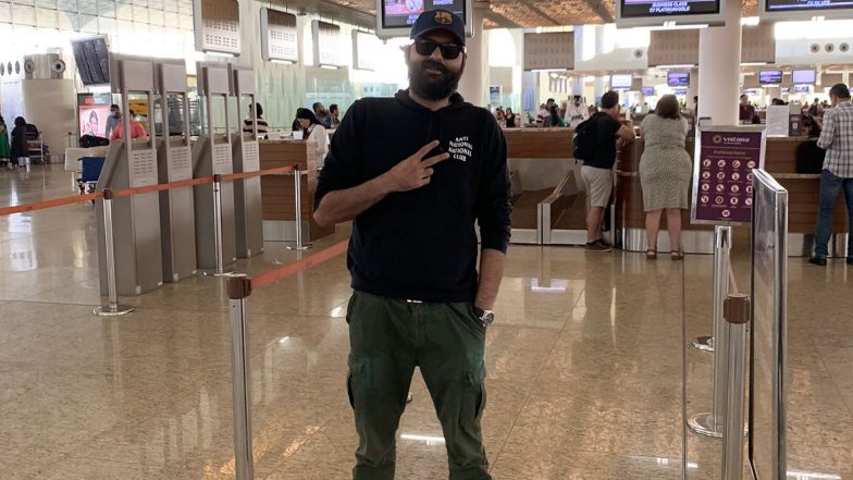 Kunal Kamra, Banned by Four Airlines After Fallout With Arnab Goswami, Flies Vistara, Thanks Airline