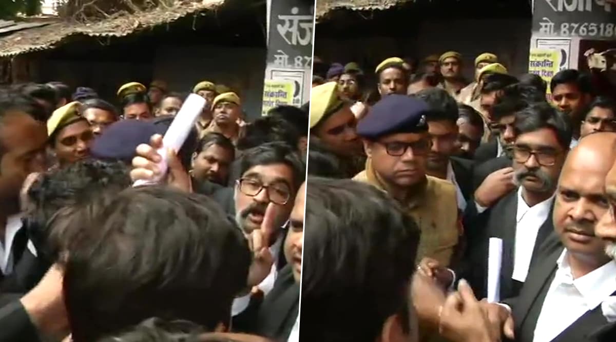 Lucknow: Explosion Inside Court Complex; Three Live Bombs Recovered, Several Injured Lucknow: Explosion Inside Court Complex; Three Live Bombs Recovered, Several Injured