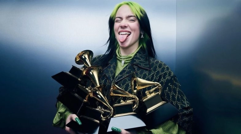 Billie Eilish Says She Is an 'Introverted Loner' As She Decides to Spend Quarantine Alone