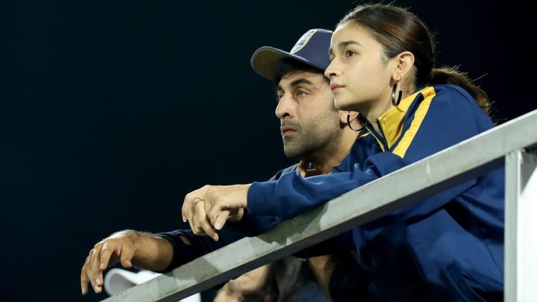 Alia Bhatt Joins Beau Ranbir Kapoor to Cheer for His Football Team at Indian Super League (See Pics) 
