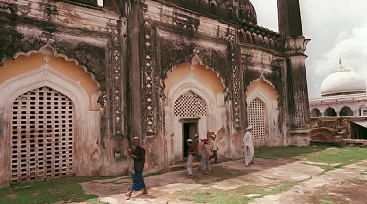 Ayodhya Case: Sunni Waqf Board Accepts Five-Acre Land Allotted by UP Govt to Build Mosque Ayodhya Case: Sunni Waqf Board Accepts Five-Acre Land Allotted by UP Govt to Build Mosque