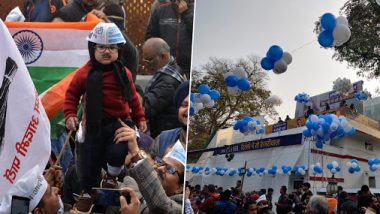 AAP Workers Celebrate With Holi Colours And Music as Trends Show Victory For Arvind Kejriwal's Party in Delhi Assembly Elections 2020; See Pics And Videos