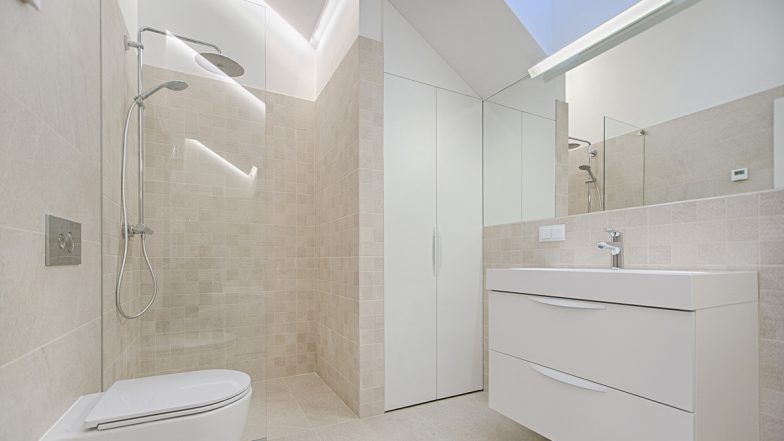 4 Simple Ways to Remove those Stubborn Stains From Your Bathroom Fixtures