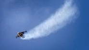 Daredevil Vince Reffet Performs 'Jetman' Stunt by Flying Like Iron Man on Dubai Coast (Watch Video)