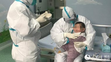 Coronavirus Outbreak: Netizens Pray for 6-Month-Old Diagnosed Baby Who is Now Looked After by 'Nurse Moms' in Wuhan Hospital (View Pics)