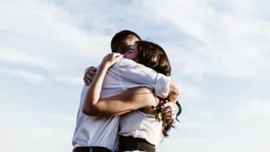 Hug Day 2020 Date and Significance: All You Need to Know About the Romantic Sixth Day of Valentine Week