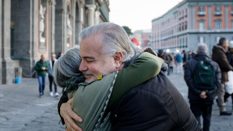 Hug Day 2020: Seven Reasons Why Hug Day is The Best Day in Valentine Week