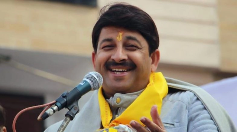 Manoj Tiwari Invites Arvind Kejriwal to His Residence, Offers to Clear His 'Doubts' About Farm Laws