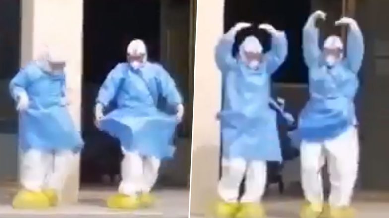 Two Chinese Medics Perform Ballet Outside Hospital to Celebrate Recovery of 6 Patients Suffering From Coronavirus (Watch Video)