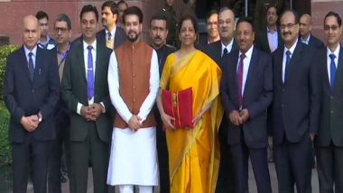 Budget 2020-21: Nirmala Sitharaman Meets President Ram Nath Kovind Before Heading to Parliament