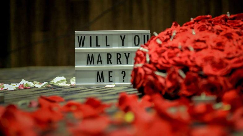 Propose Day 2020 Unique Ideas: Non-Cliché Ways to Pop the Question in This Valentine Week That Would Get a Definite 'Yes'