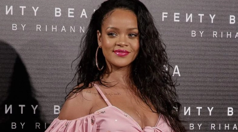 Rihanna’s Clara Lionel Foundation Donates $5 Million to Help Fight Coronavirus