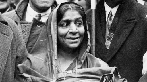 Sarojini Naidu’s 72nd Death Anniversary: Twitter Shares Quotes & Images to Pay Tribute to the ‘Nightingale of India’