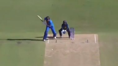 Shafali Verma Hits Boundary From Behind the Stumps During IND-W vs SL-W Match in ICC Women’s T20 World Cup 2020, Watch Indian Opener’s Extra-Ordinary Footwork