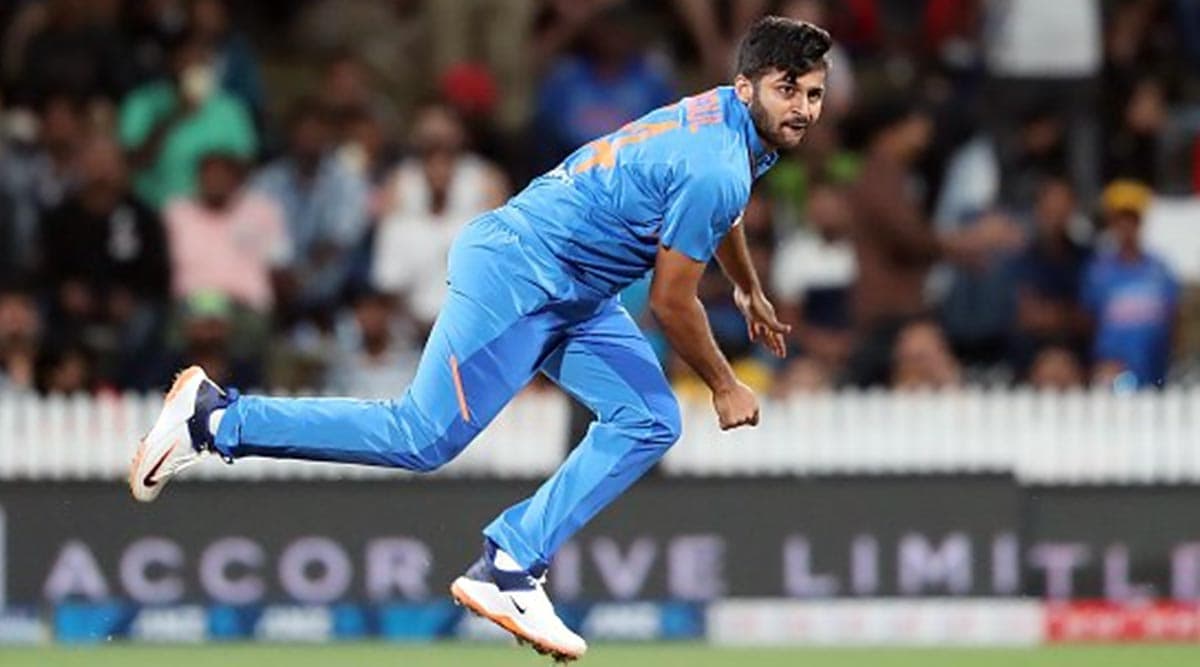 BCCI Not Impressed as Shardul Thakur Trains Outdoors in Mumbai Amid COVID- 19 Lockdown BCCI Not Impressed as Shardul Thakur Trains Outdoors in Mumbai Amid COVID- 19 Lockdown