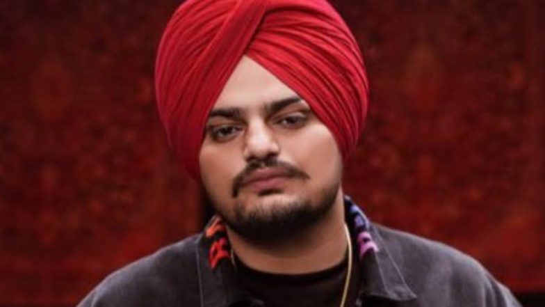 Punjabi Singers Sidhu Moose Wala, Mankirat Aulakh Booked for Glorifying Violence, Gun Culture