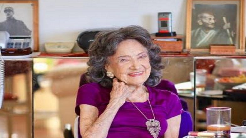 Tao Porchon-Lynch Dies at 101: World's Oldest Yoga Teacher Who Had 'Danced With Mahatma Gandhi' Passes Away