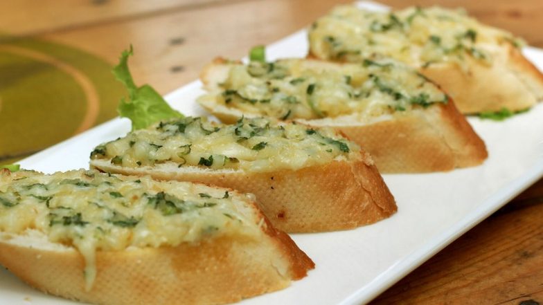 Real Zaika Food Poisoning Case: 13 Fall Ill After Consuming Chicken Garlic Bread at Mumbai Eatery, Owner Detained