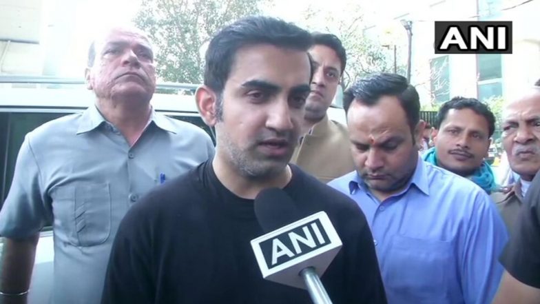 Gautam Gambhir Arranges 1,000 PPE Kits to Combat Coronavirus After Arvind Kejriwal's Request