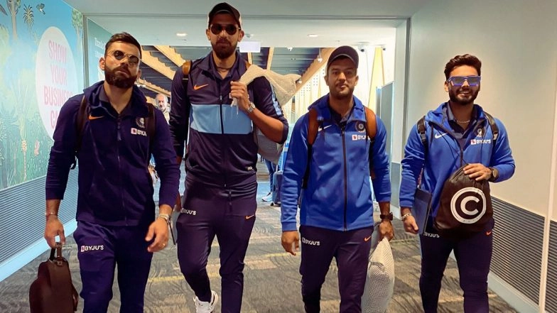 ‘Practice Instead of Posing’ Netizens Bash Virat Kohli & Co Over Mayank Agarwal’s Twitter Post Ahead of India vs New Zealand 2nd Test 2020