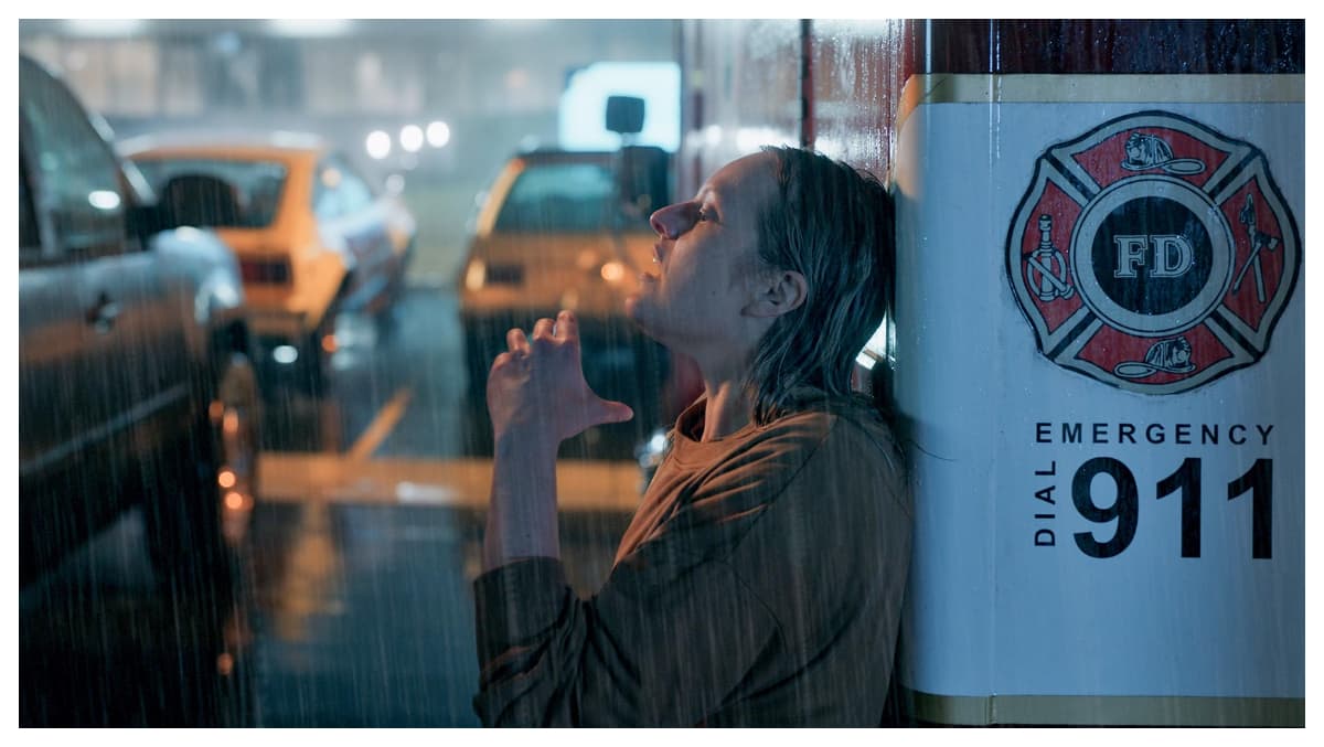 The Invisible Man Movie Review: Elisabeth Moss' Performance and Leigh Whannell's Vision Impress Critics The Invisible Man Movie Review: Elisabeth Moss' Performance and Leigh Whannell's Vision Impress Critics